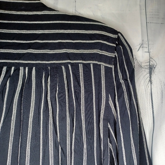 Lucky Brand button-down blue and white striped top - Picture 12 of 13